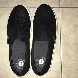Revitalign Shoes